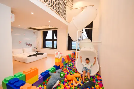 Sunway Grid Loft Suite by Nest Home【Olympic Size Pool】