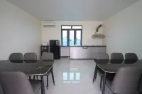 GISRE HOME HOTEL - พร้อมอาหารเช้า