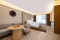 (Guilin Two Rivers and Four Lakes Elephant Trunk Hill Branch)