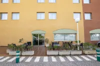 Travelodge Murcia  호텔