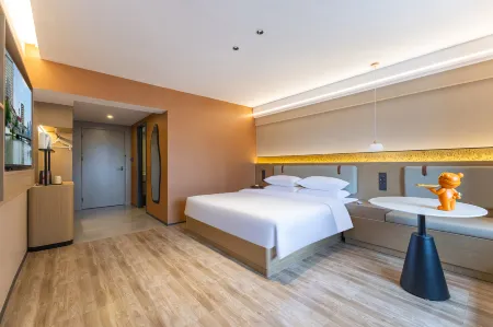 Huafei Hotel (Guiyang Longdongbao International Airport Sasseur Outlets) Отели рядом с достопримечательностью «Guiyang University Software Branch»