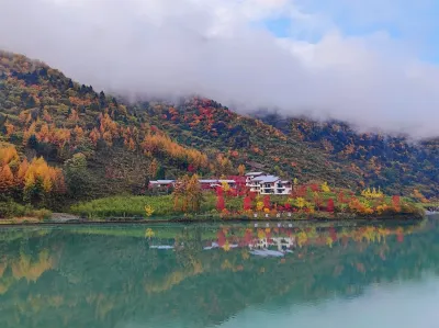 Summergarden Hotel Hotels near Wolong Town