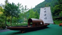 Xianghualing Chinese Inn - vue sur la montagne