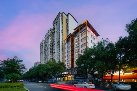 Zhuzhou Wanfa Hotel  (Xiangyang Plaza Branch) Отели рядом с достопримечательностью «Liufang Garden, Zhuzhou»