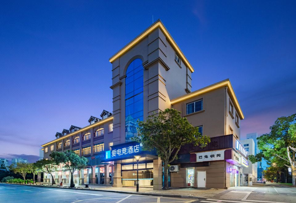 hotel overview picture