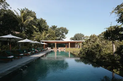 Sanglung Villas & Suites Hotel dekat Water Slide Lemukih