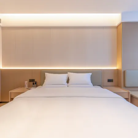 Homeinn Superior Hotel (Longxi Hongtu Commercial City, Dingxi) Отели в г. Лунси