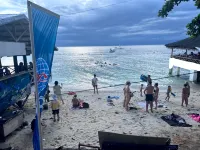 Neptune Diving Resort Moalboal - Beach