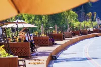 Heishui Baota Homestay - vue sur la montagne