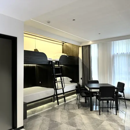 Yxiong E-Sports Hotel