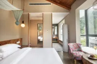 Mosu | Hongcun Xiangju · Wild Luxury Designer Resort Hotel（Mount Huangshan Flagship Store） Отели в г. Сюнин