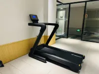 Ease Hotel (Dandong Railway Station Post and Telecommunications Building) - Gym