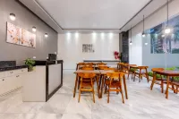 Grand Thamrin Hotel - Desayuno