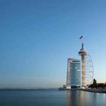 MYRIAD by SANA Hotels Отели рядом с достопримечательностью «Edificio Atlantis»