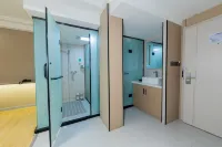 Homeinn Huayi Collection Hotel (Xining Railway Station Xinqian International Plaza) - 2 ดาว