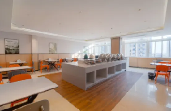 GreenTree Inn Express Hotel (Lingbi Luohe East Road Lady Shopping Plaza)