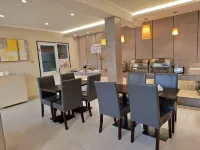 Home Inn Tongbai Yun Hotel (Chengde Summer Resort Shop)