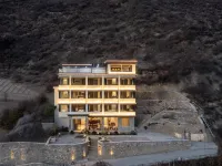 Siguniang Mountain • Panoramic Snow View • Oxygen • Peace of Mind 샤오진 호텔