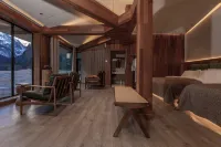 Deqin Yubeng Zhuanshan Snowland Homestay