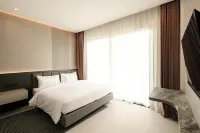 อาฟเตอร์เรน โฮเทล โรงแรมใกล้โรงเรียนนานาชาติวารี