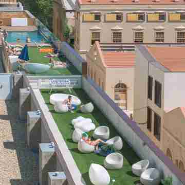 Blau Student Housing - Student Only Hotel Exterior