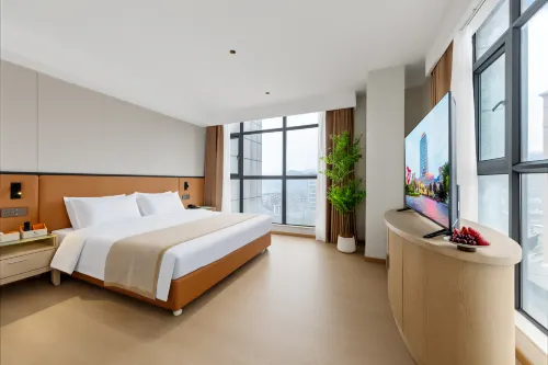 Xifeng Hotel - parking