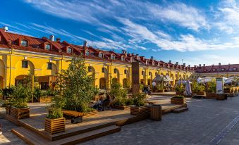Theatre Square Hotel