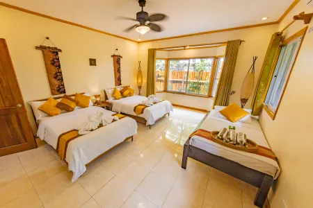 Palms Cove Resort