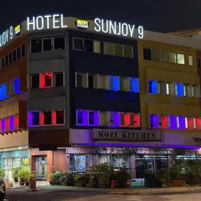 Hotel Sunjoy9 OKR Near Midvalley 10 Mins Only Отели рядом с достопримечательностью «Арена «Мега Стар»»