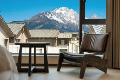 Yunyi Mountain Retreat · SOLACE | 360° Golden Mountain Sunshine · Panoramic Luxury Chinese Inn