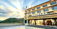 Zhaolanju Holiday Hotel