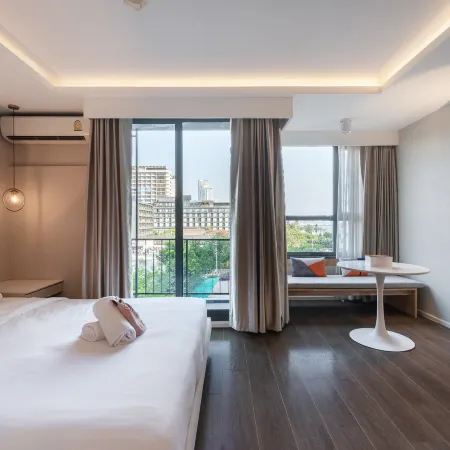 Bayphere Residence Sea View Private Beach With Fitness and Pool