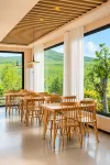 Houshan Park House