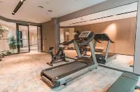 Jingfang E-Sports Hotel (Fengcheng Fengshui Lake)