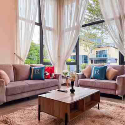 Forest City Nature Villa by RR JBcity Rooms
