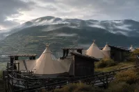 Jingfan Qizanggou Wilderness Luxury Tent Homestay Hôtels à : 