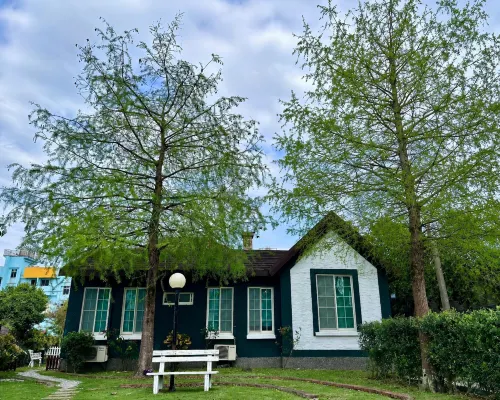 OwlStay Green Villa Hotels near Skcf