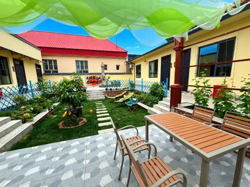 Yining Yifangyuan Homestay