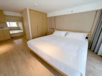 Qingdao Xunji Homestay - parking