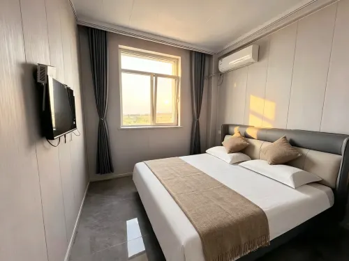 Jiamen Homestay (Naxianghai Swan Lake Birdwatching Tower) - romantici