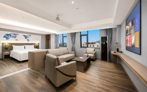 Yayue Hotel (Yuxi Nie Er Music Square)