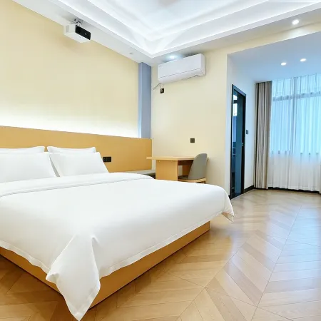 Yudu Shiguangli Hotel (Yudu New Long March Advanced Technical School)