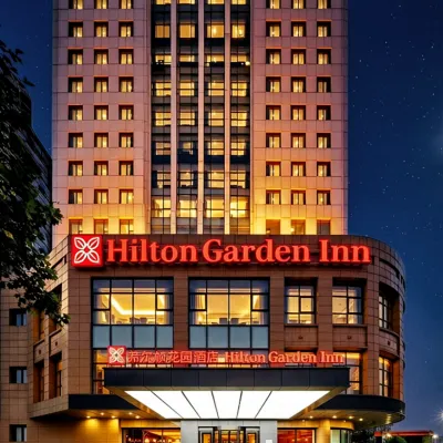 Hilton Garden Inn Tianjin Railway Station Отели рядом с достопримечательностью «Барабанная башня Тяньцзиня»