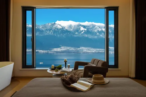 Muyue · Envis Ter Baiyu Seaview Resort Scenic Homestay (Dali Erhai) - 3-Star