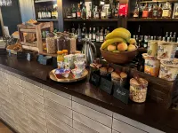 Heeton Concept Aparthotel Edinburgh Queen Street - breakfast