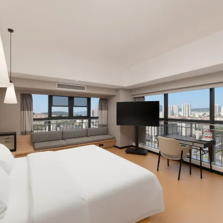 Peninsula International Hotel (Weihai Shandong University Coastal Baths)