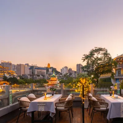 Yicai Jiaxiu Meisu Hotel (Guiyang Dashizi Jiaxiu Building) Các khách sạn gần Chùa Qianming