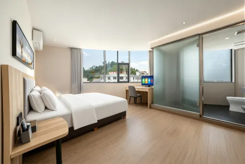 Huiji Hotel (Pingtang County Bus Station Branch) - 2-Star