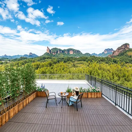 Dan Mountain Hidden Bamboo Vista Serene Resort, Danxia Mountain