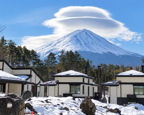 HANZ OUTDOOR RESORT (formerly GLAMPING VILLA HANZ KAWAGUCHIKO） Hotels near Lake Saiko
